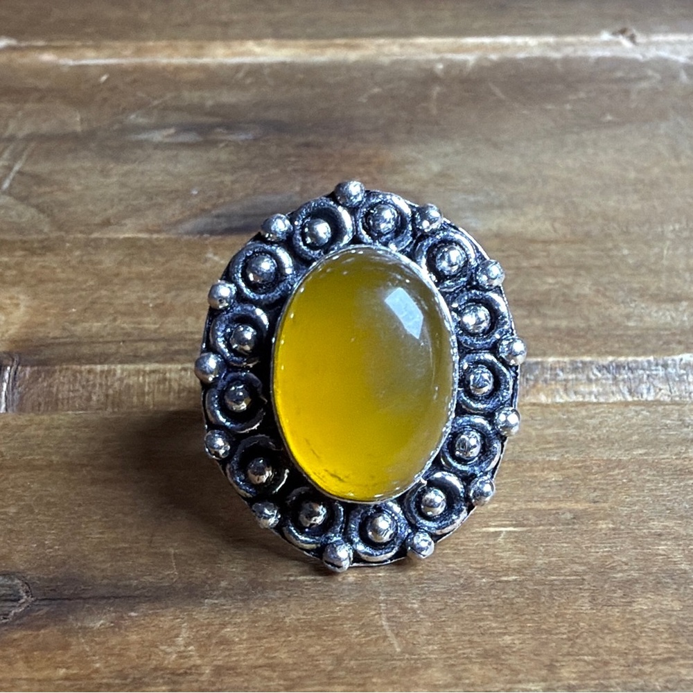 Vintage Style Yellow Chalcedony Gemstone Statement Ring Size 7 Silver 925 Boho